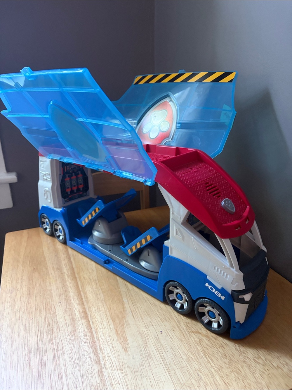 Large Paw Patrol Paw Patroller vehicle w/sound effects and opening doors